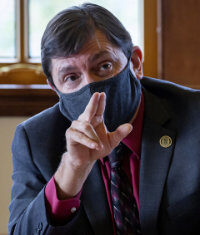 Maine’s Replacement Candidate for Senator Seems to Be Ineligible