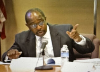 Clinton Judge Orders Trump to Give Migrant Benefit Apps at USCIS https://www.youtube.com/shorts/-AbRUz-Yo-A