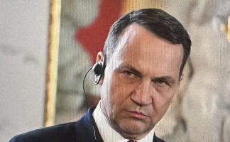 Polish Foreign Minister: NATO Can Defeat Russia in Six Weeks